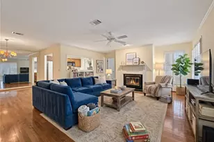 306 Bainbridge Dr, Sandy Springs, GA 30327 - Photo 9