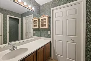 306 Bainbridge Dr, Sandy Springs, GA 30327 - Photo 31