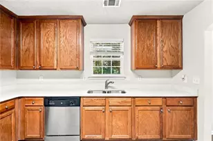 5741 Village Loop, Fairburn, GA 30213 - Photo 13