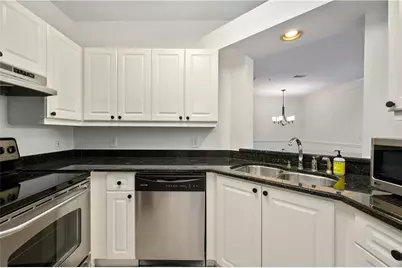 3334 Peachtree Road NE #209, Atlanta, GA 30326 - Photo 13