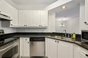 3334 Peachtree Rd NE, Atlanta, GA 30326 - Photo 13