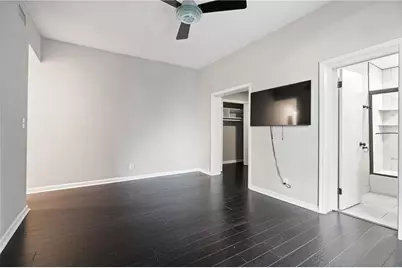 3060 Pharr Court North NW #114, Atlanta, GA 30305 - Photo 7