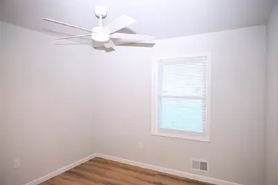 586 E Glochester Place NW, Norcross, GA 30071 - Photo 11