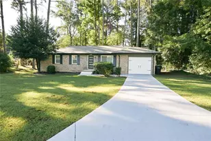 586 E Glochester Pl NW, Norcross, GA 30071 - Photo 1