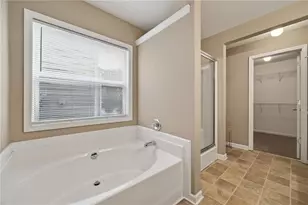 2463 Walnut Tree Ln, Buford, GA 30519 - Photo 21