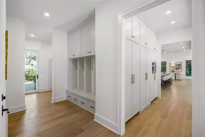 6200 Ferry Drive, Sandy Springs, GA 30328 - Photo 11