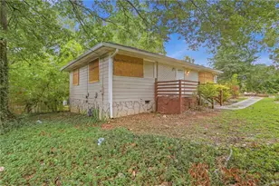2004 Meadow Ln, Decatur, GA 30032 - Photo 3
