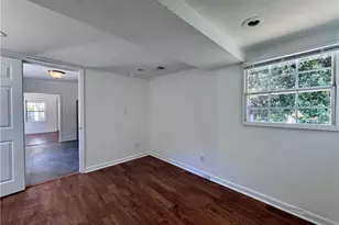 2577 Eastwood Dr, Decatur, GA 30032 - Photo 9