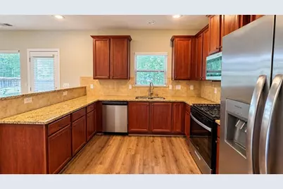 7495 Springbox Drive, Fairburn, GA 30213 - Photo 9