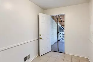 441 Hunters Cove Ct, Lawrenceville, GA 30044 - Photo 11