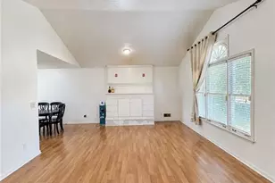 441 Hunters Cove Ct, Lawrenceville, GA 30044 - Photo 5