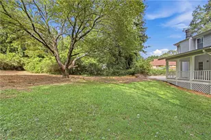 2215 Angela Dr SW, Lilburn, GA 30047 - Photo 43