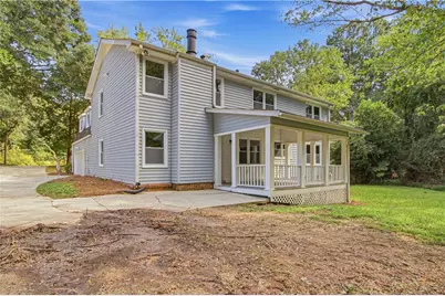 2215 Angela Drive SW, Lilburn, GA 30047 - Photo 5