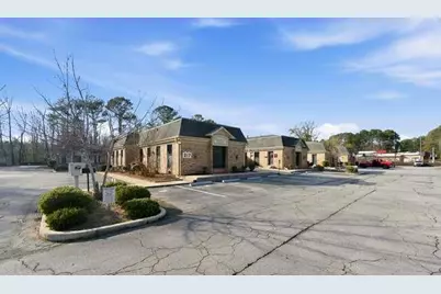 213 Arrowhead Boulevard, Jonesboro, GA 30236 - Photo 3