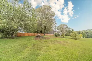 27 Creek View Dr, Hoschton, GA 30548 - Photo 7