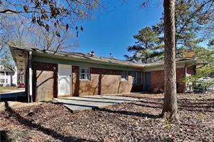 2124 Golfview Dr SE, Conyers, GA 30013 - Photo 15