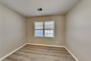 2124 Golfview Dr SE, Conyers, GA 30013 - Photo 9