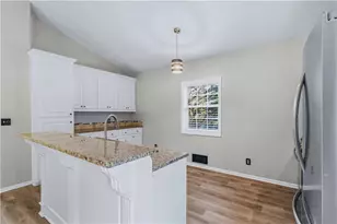 3235 Southshore Ct, Cumming, GA 30041 - Photo 11