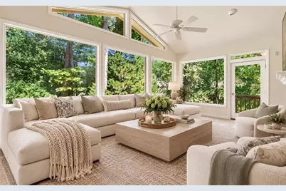 26 Ridgemere Trace, Sandy Springs, GA 30328 - Photo 15