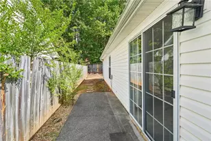 3193 Liberty Commons Dr NW, Kennesaw, GA 30144 - Photo 33
