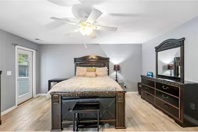 3193 Liberty Commons Drive NW, Kennesaw, GA 30144 - Photo 17