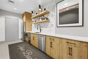 250 Pharr Rd NE, Atlanta, GA 30305 - Photo 49