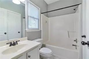 875 Cedar Creek Dr, Suwanee, GA 30024 - Photo 17