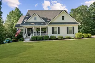 221 Timber Ridge Dr, Clarkesville, GA 30523 - Photo 1