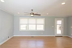 1131 Milmar Dr NW, Atlanta, GA 30327 - Photo 9