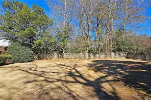 1131 Milmar Dr NW, Atlanta, GA 30327 - Photo 31
