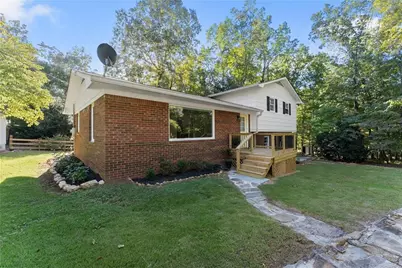 388 Sanders Street, Clarkesville, GA 30523 - Photo 7