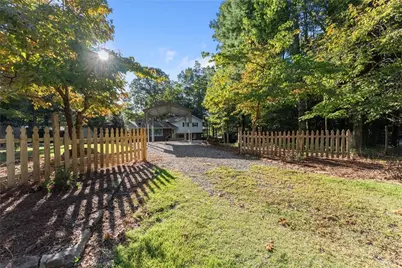 388 Sanders Street, Clarkesville, GA 30523 - Photo 5