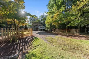 388 Sanders St, Clarkesville, GA 30523 - Photo 5