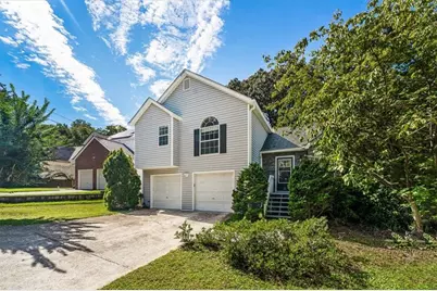 3427 Parkview Place, Hapeville, GA 30354 - Photo 3