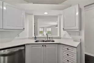 3334 Peachtree Rd NE, Atlanta, GA 30326 - Photo 15