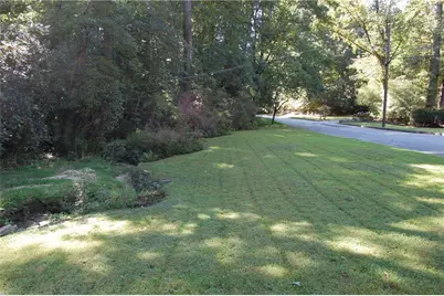 1054 Swathmore Drive NW, Atlanta, GA 30327 - Photo 5