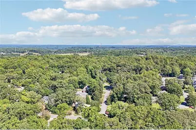 495 Wyncourtney Drive, Sandy Springs, GA 30328 - Photo 57