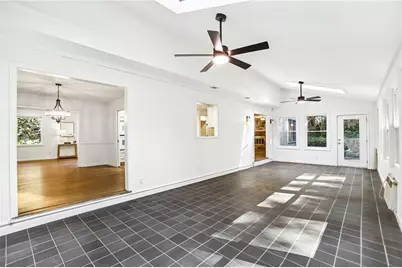 495 Wyncourtney Drive, Sandy Springs, GA 30328 - Photo 25