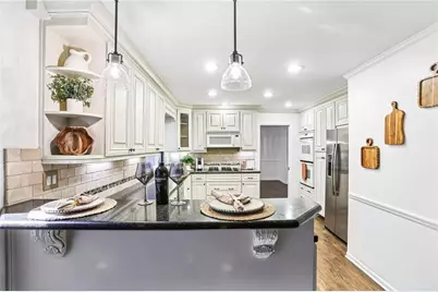 495 Wyncourtney Drive, Sandy Springs, GA 30328 - Photo 5