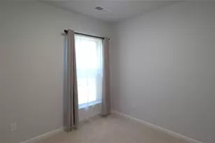 5745 Grapewood St, Hoschton, GA 30548 - Photo 11
