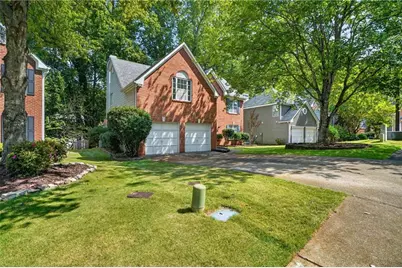 3952 Lullwater Main, Kennesaw, GA 30144 - Photo 3