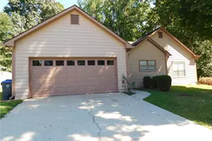 652 Ravinia Way, Lawrenceville, GA 30044 - Photo 1