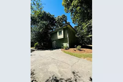 4715 Barnes Court, Loganville, GA 30052 - Photo 9