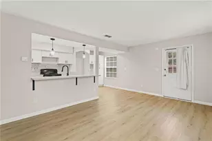 1321 Surrey Ln SW, Marietta, GA 30008 - Photo 11