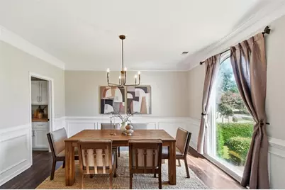 10590 Stonepoint Place, Johns Creek, GA 30097 - Photo 19