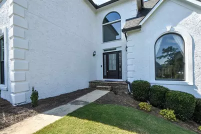 10590 Stonepoint Place, Johns Creek, GA 30097 - Photo 15