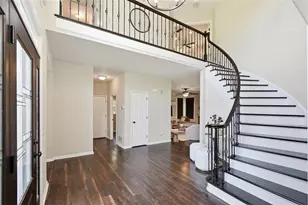 10590 Stonepoint Pl, Johns Creek, GA 30097 - Photo 3