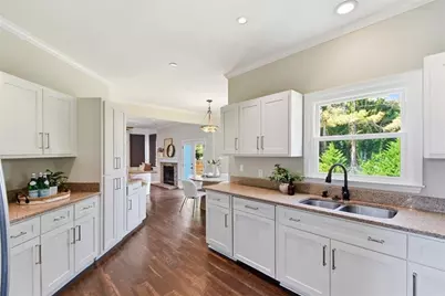 10590 Stonepoint Place, Johns Creek, GA 30097 - Photo 25
