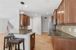 9025 Devonwood Ct, Gainesville, GA 30506 - Photo 11