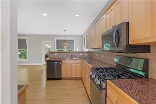 2443 Claude St NW, Atlanta, GA 30318 - Photo 9